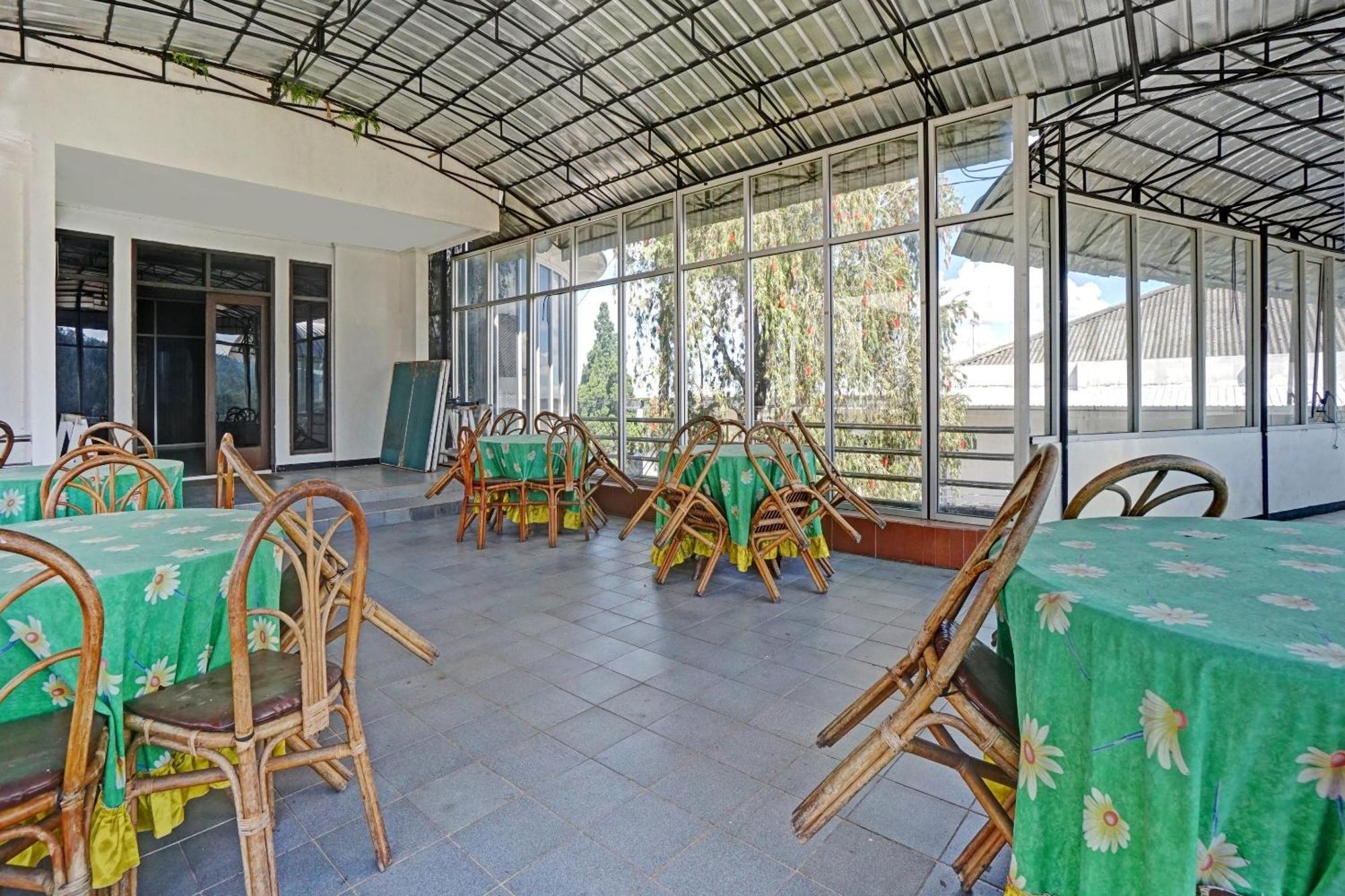 Oyo 90028 Hotel Victory Batu  Extérieur photo