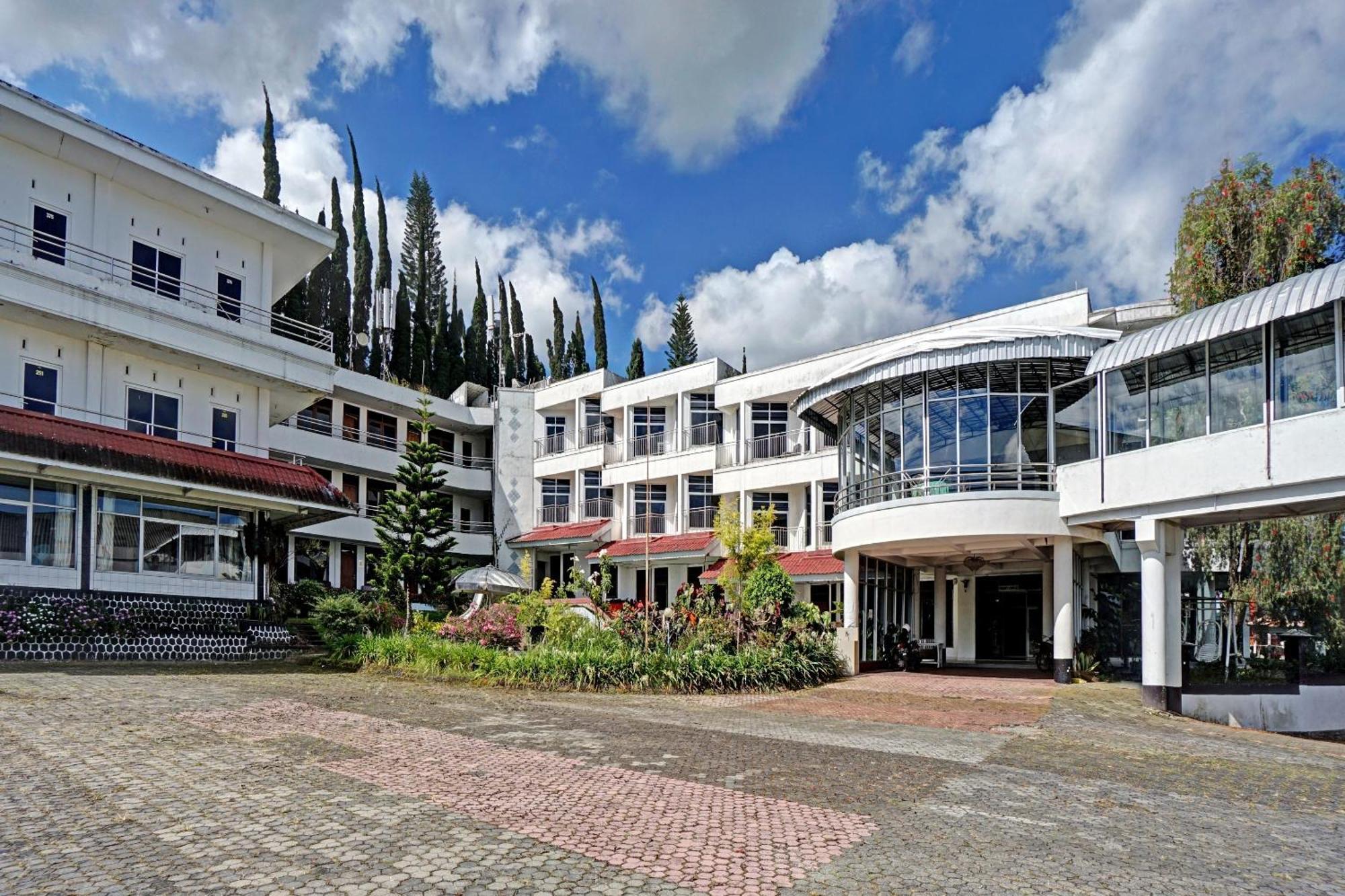 Oyo 90028 Hotel Victory Batu  Extérieur photo